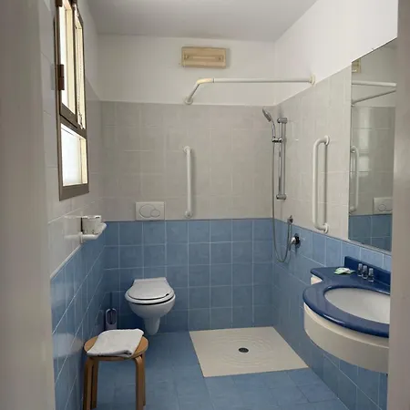Paola Hotel 3*
